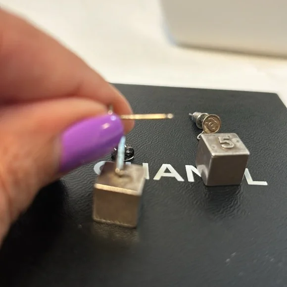 Chanel vintage Earrings - Picture 2 of 6